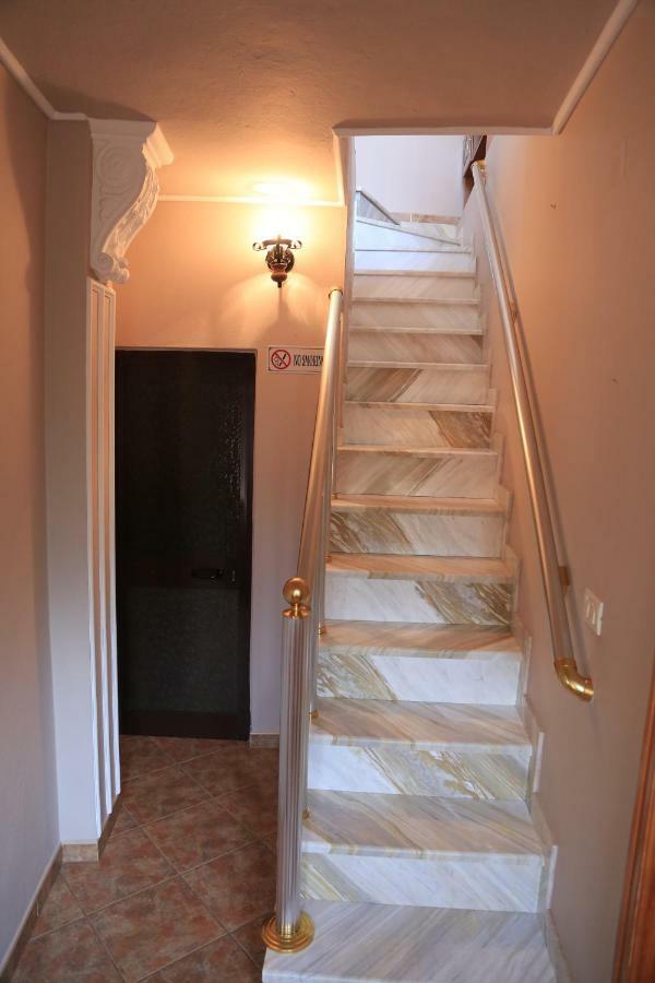 Krujë Kaloshi Villa מראה חיצוני תמונה