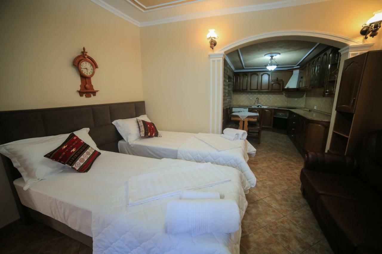 Krujë Kaloshi Villa מראה חיצוני תמונה