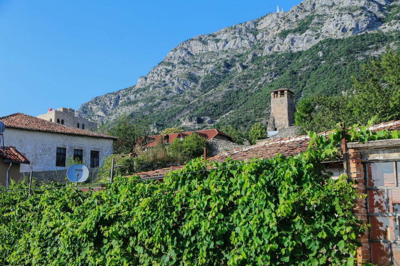 Krujë Kaloshi Villa מראה חיצוני תמונה